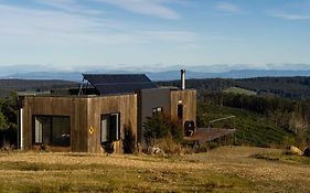 Devil'S Lair, Self-Contained Eco Cabin At Mchenry Distillery & Brewery